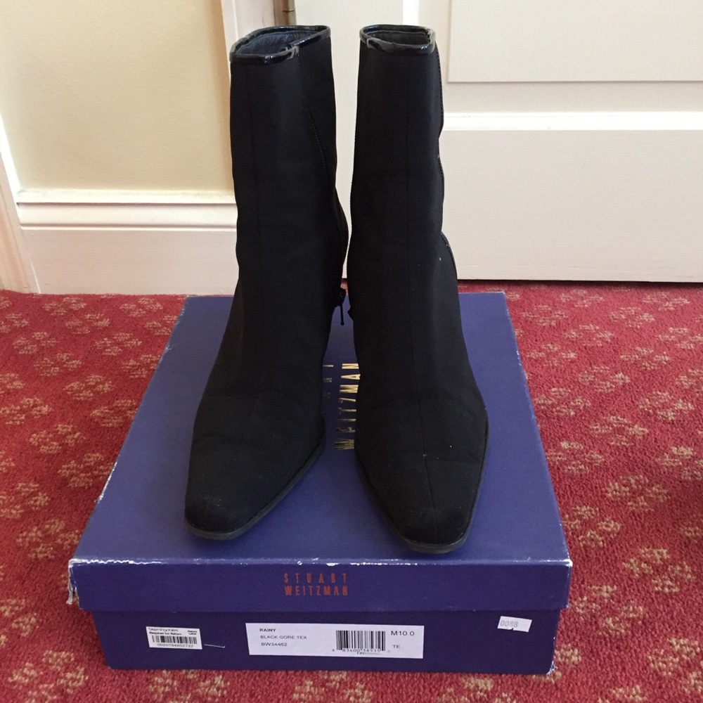 Stuart Weizmann Waterproof Booties Size 10 - image 1